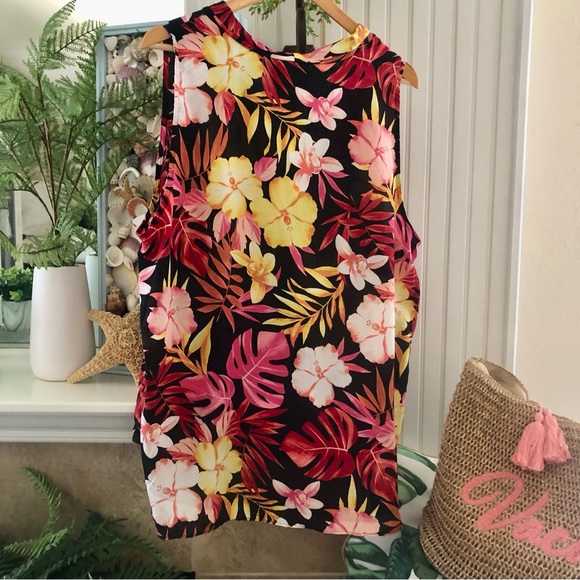 NWT! Hawaiian Hibiscus Sheer Sleeveless Top 2X - Picture 4 of 7